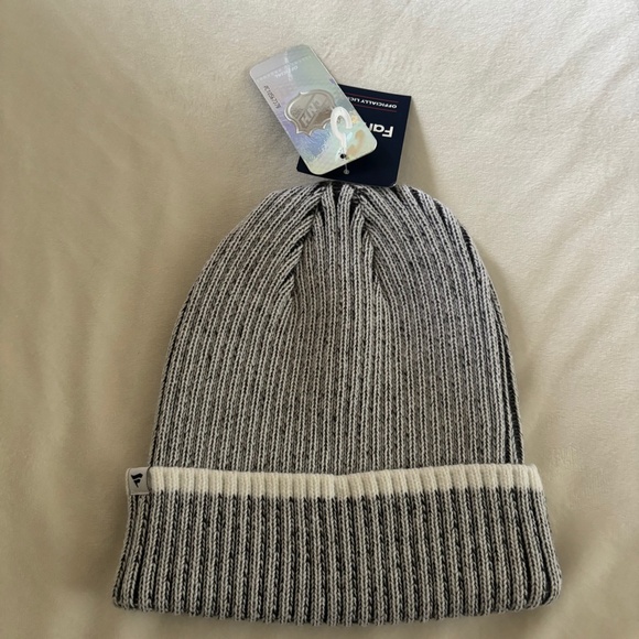 Fanatics Vegas Golden Knights Beanie VGK Official Licensed Product NHL Haze NWT - Picture 2 of 3